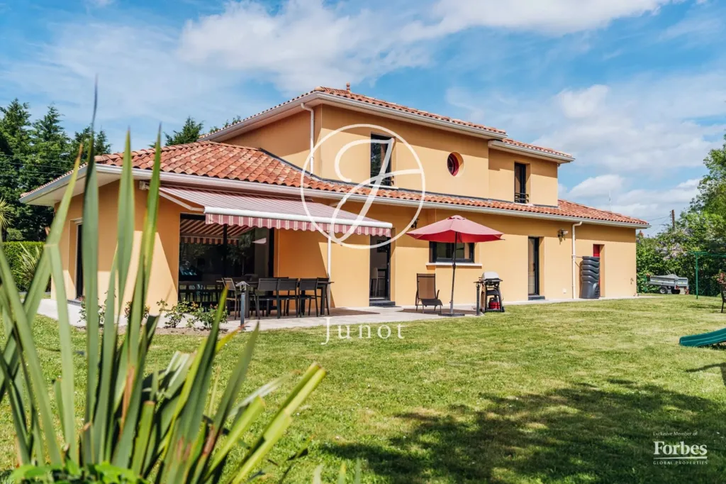 Extérieur - Maison 6 pièces à Vertou