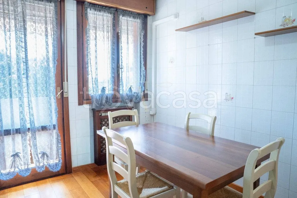 Söögituba - Triplex Apartment with Terraces in Ponte San Nicolò