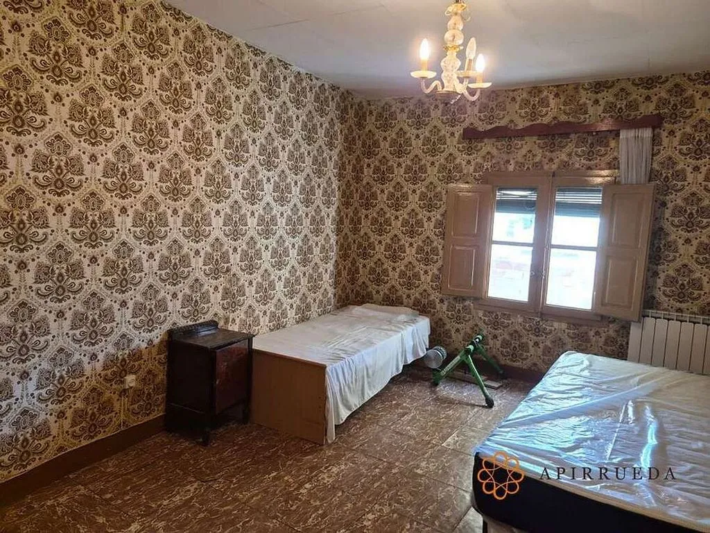 Chambres - Traditional Chalet with Balcón in Alborge