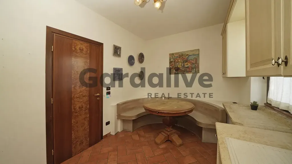 Cuisine - Quadruplex with Panoramic Terrace in Sirmione