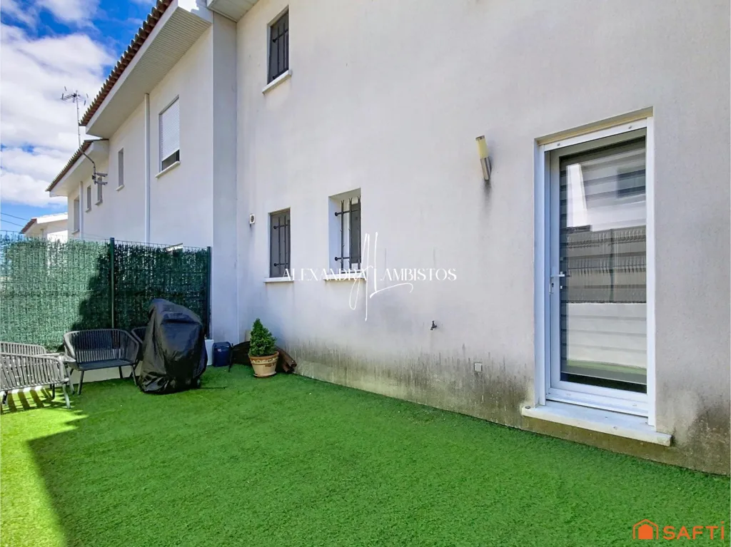 Garden - Contemporary Maison with Terraces in Montarnaud