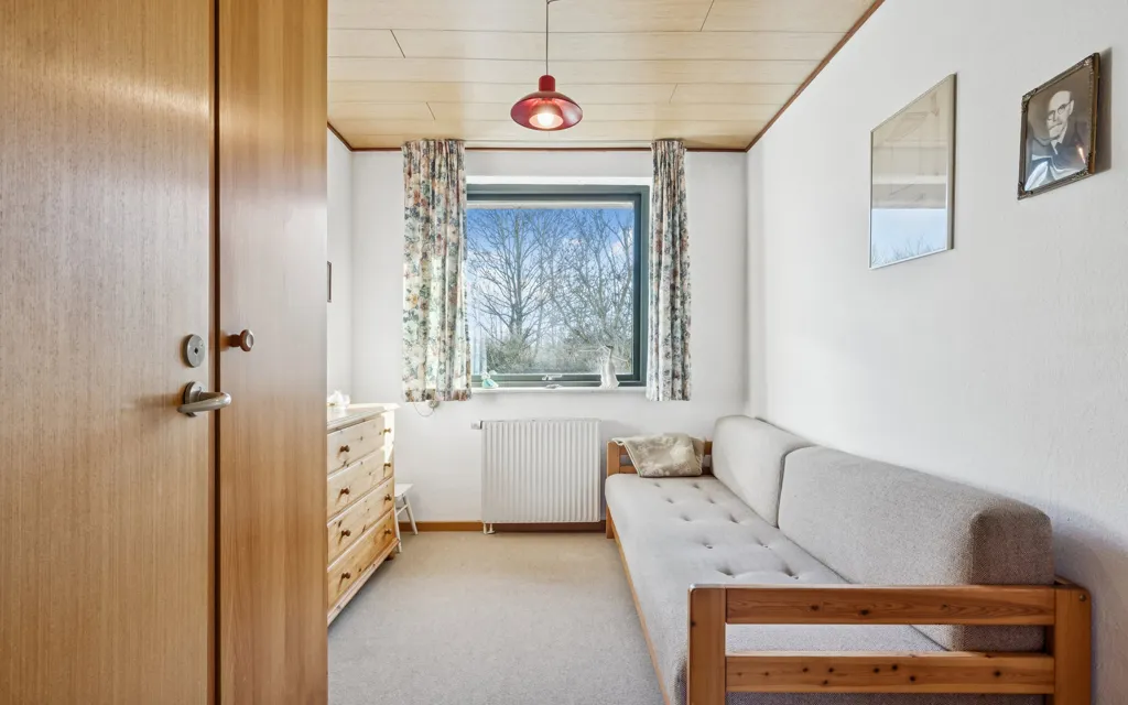 Magamistoad - Villa with Large Garage in Southern Høng