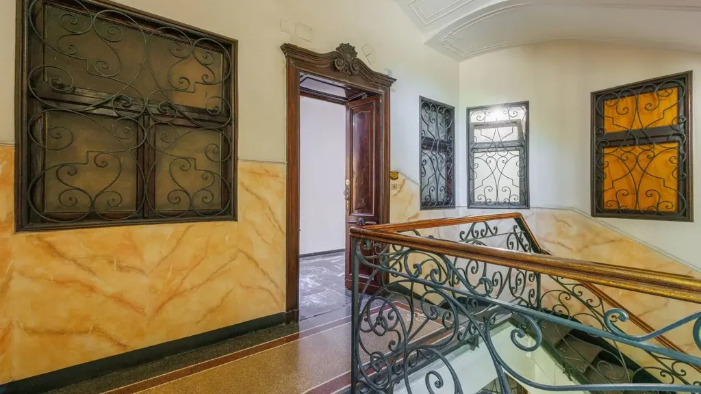 Rooms - Liberty Style Apartment with Bow Window in Turin