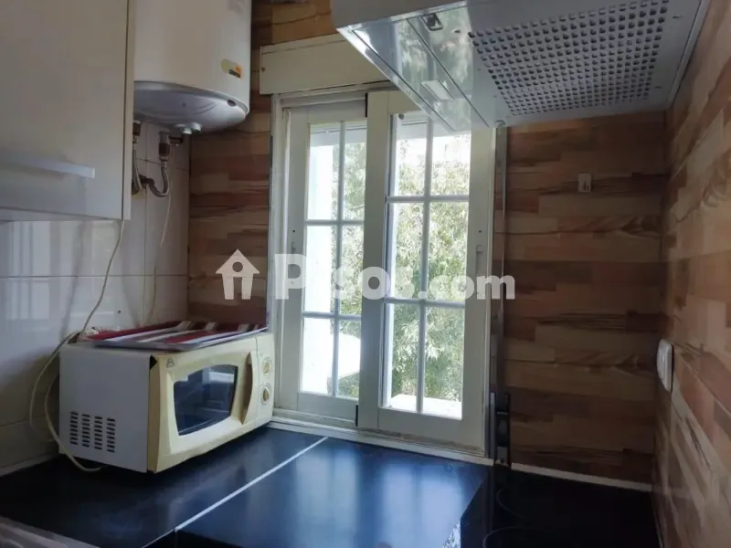 Cuisine - Bright Apartment with Garden Access in La Chana, Granada