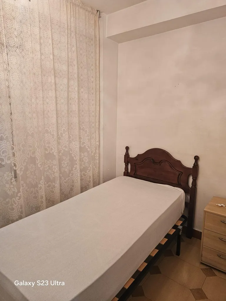 Chambres - Apartment with Balcony in Renfe Area
