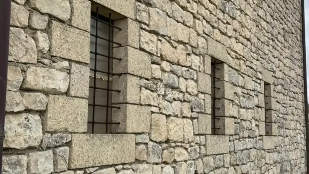 Exterior - Historic Stone Villa with Garden in Modica