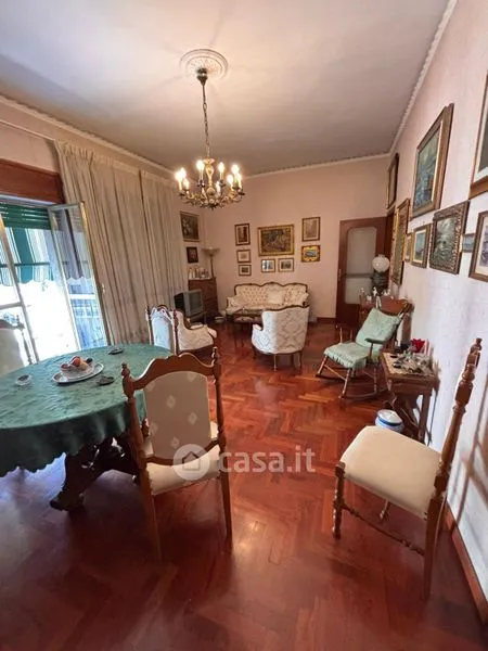 Salle à manger - Apartment with Panoramic Balcony in Naples