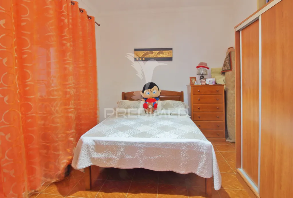 Chambres - Maison 6 pièces à Odemira