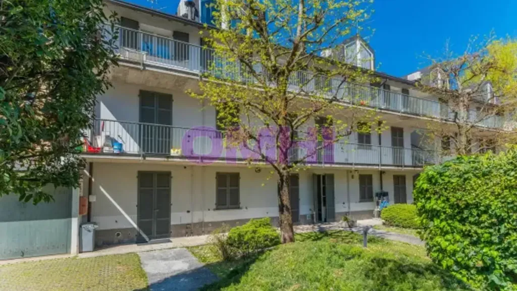 Välivaade - Ground Floor Flat with Balcony in Gallarate