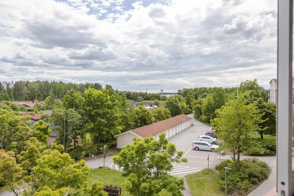 Balcon - Modern Flat with Balcony in Västerås