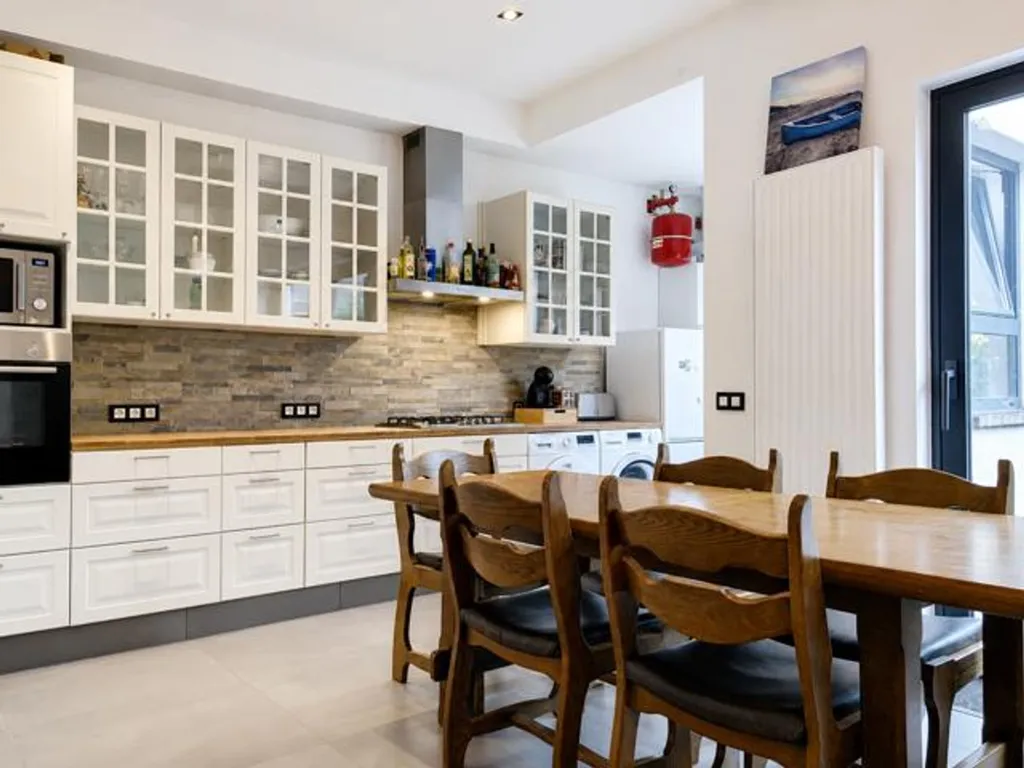 Cucina - Versatile House with Studio in Bierges