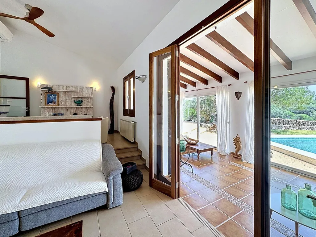 Elutuba - Renovated Mediterranean House with Pool in Maó