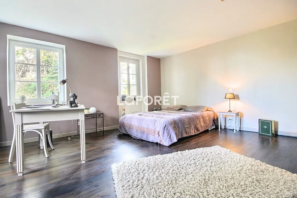 Magamistoad - Charming House with Piscine in Saint-Just-Saint-Rambert