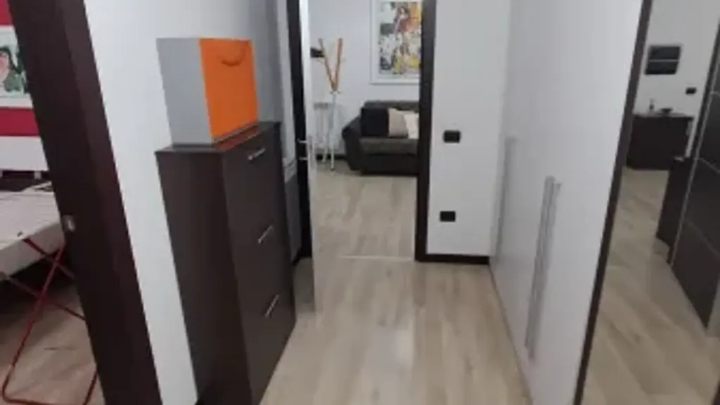 Esik - Rented Flat with Balcony in Catanzaro