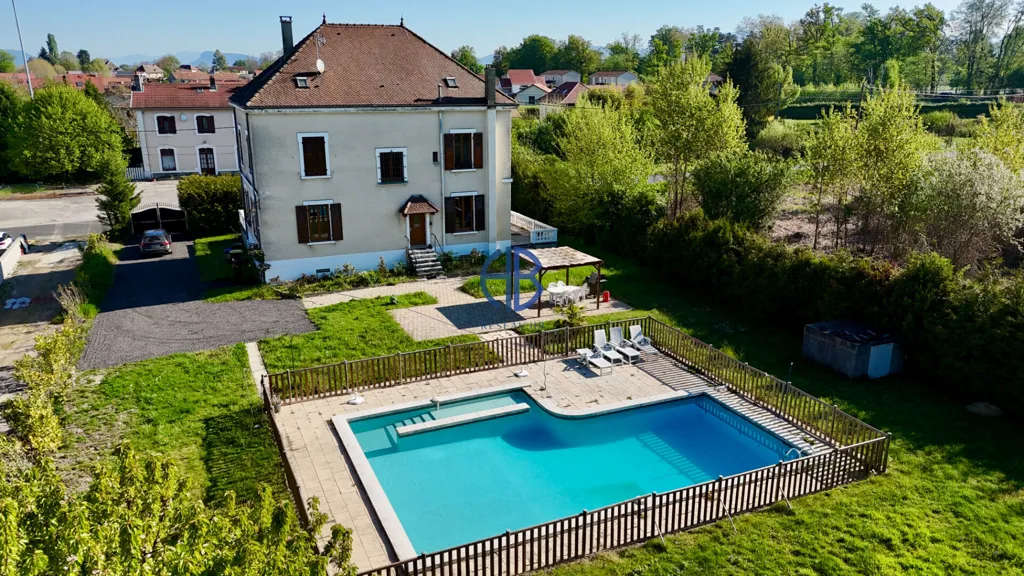 Õhuvaade - Character House with Pool in Les Abrets en Dauphiné