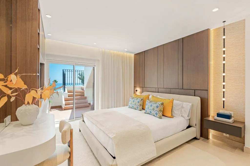 Chambres - Beachfront Penthouse with Rooftop Spa in Estepona