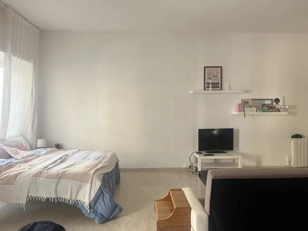 Chambres - Studio Apartment with Balcony in Conca d'Oro, Rome