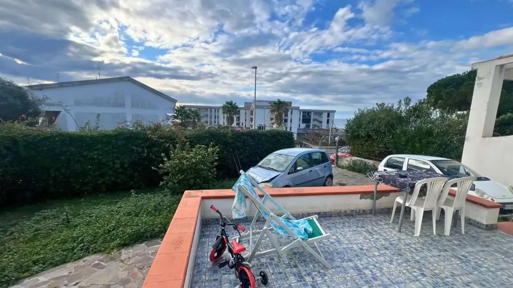 Terrasse - Semi-detached Villa with Garden in Scalea