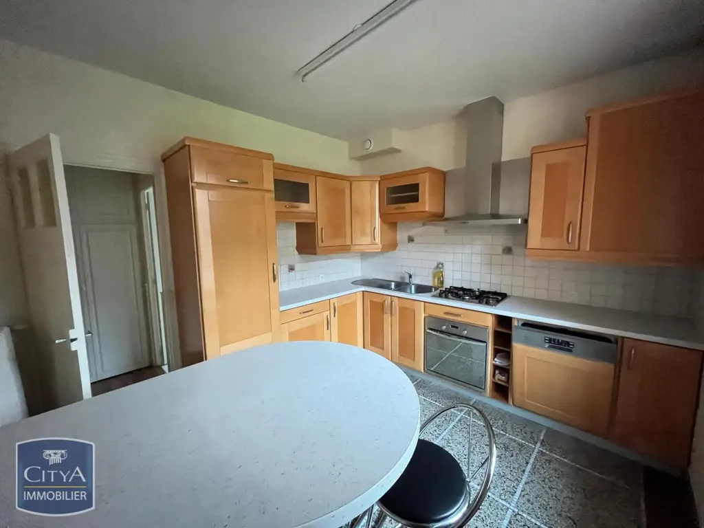 Köök - Spacious Flat with Balcony in Chamalières