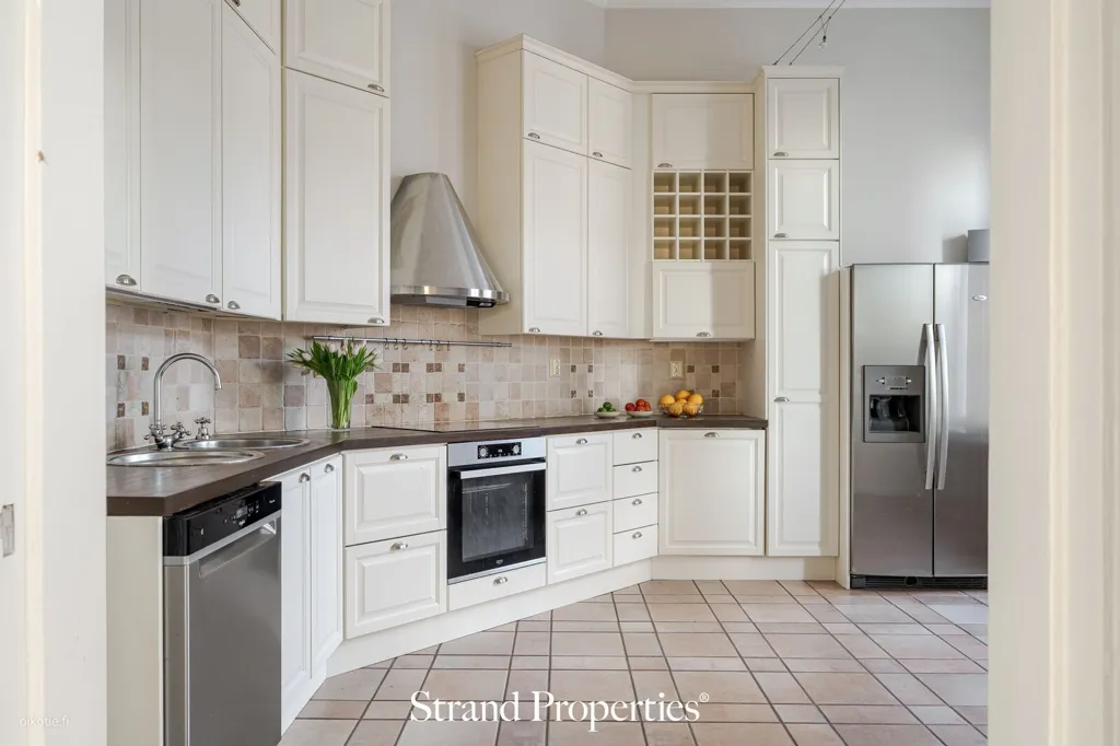 Cuisine - Jugend Flat with Sea Views in Ullanlinna, Helsinki