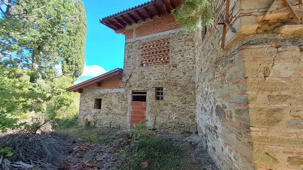 Välivaade - Rustic Farmhouse with 5000m² Land in Vicchio