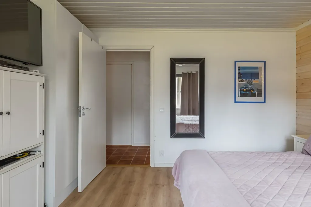 Chambres - One-Storey Villa with Garden in Valö