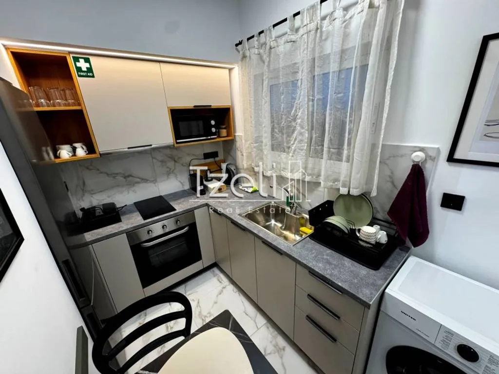 Cucina - Renovated Studio with Balcony in Patras Centre