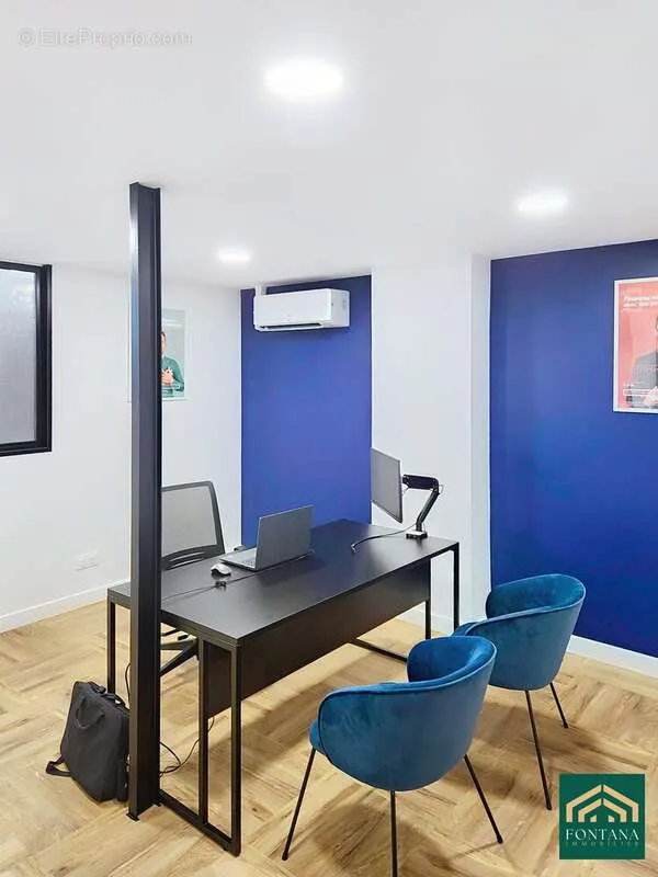 Bureau - Local Commercial Rénové avec Plateau à Moulins