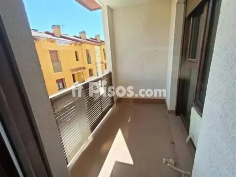 Rõdu - One-Bedroom Flat with Garage in Horche