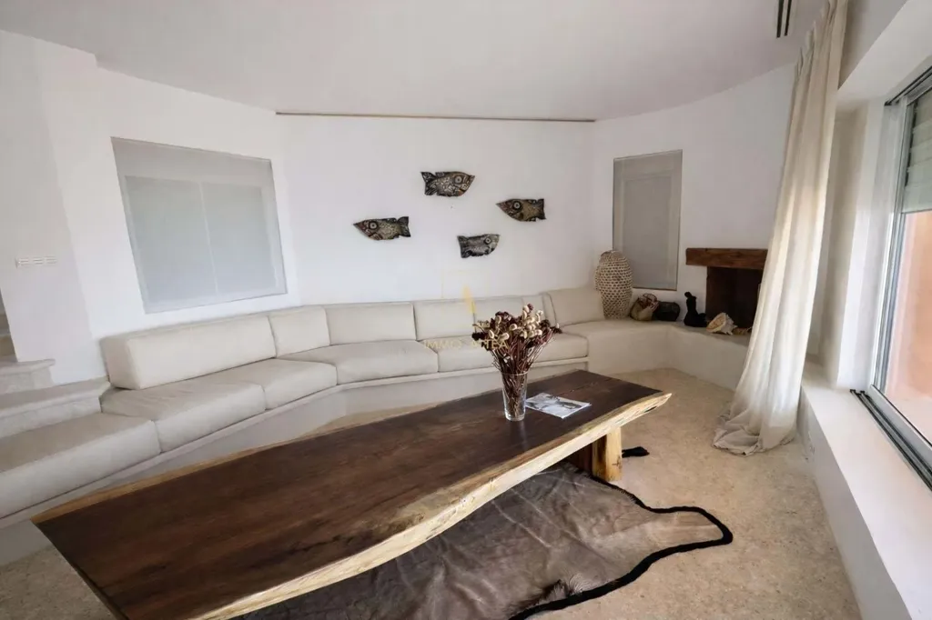 Elutuba - Architectural Villa with Sea Views in L'Olla, Altea