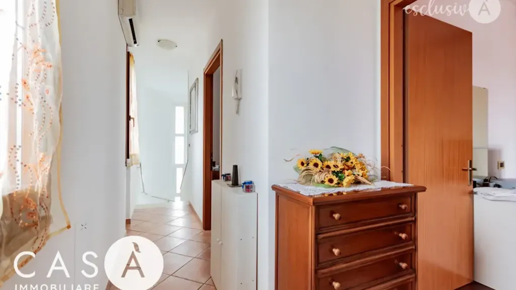 Entrée - Villa Portion with Garden in Forlì