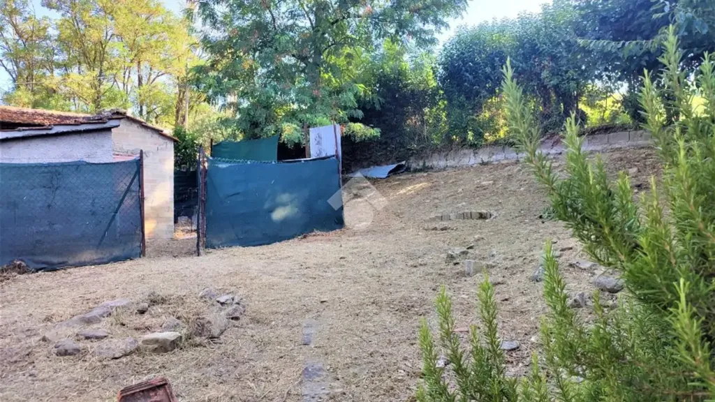 Jardin - Rustic Stone Cottage with Garden in Pianello