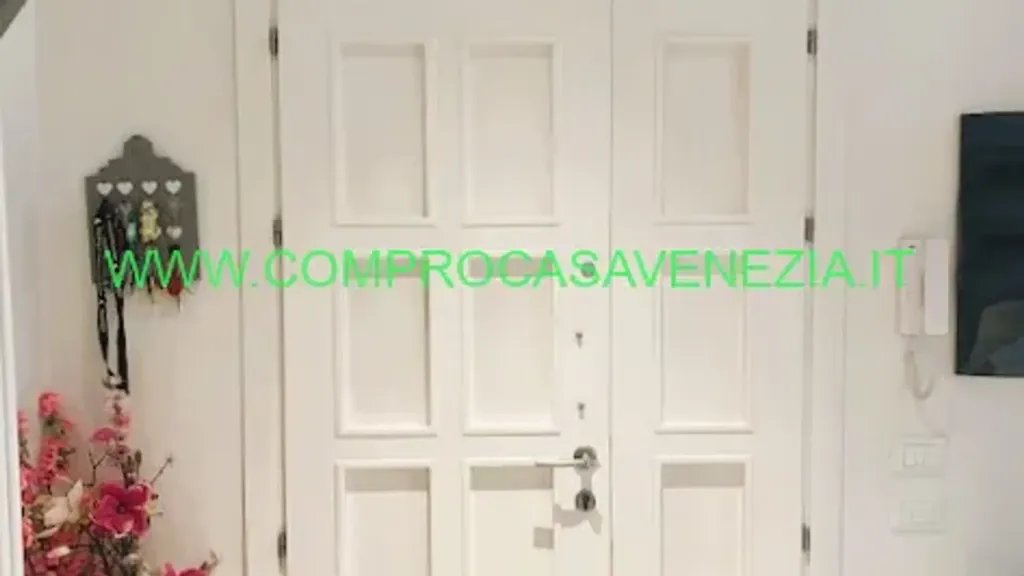 Entrée - Maison 6 pièces à IT