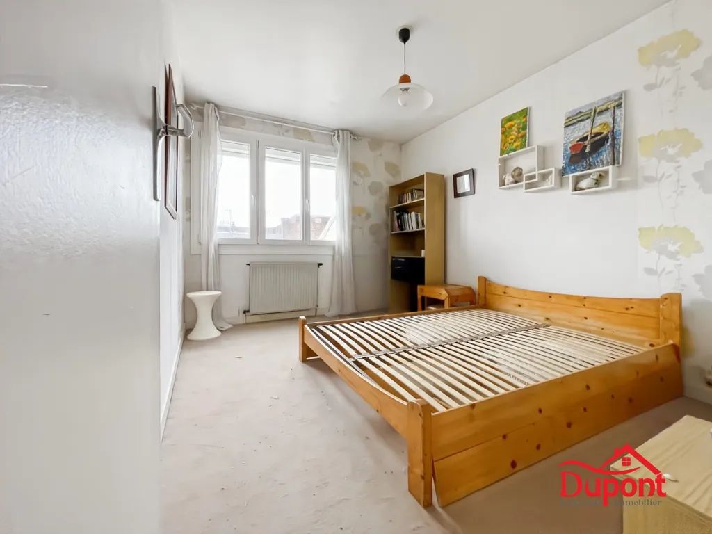 Magamistoad - Spacious Flat with Balcony in Saint Jean