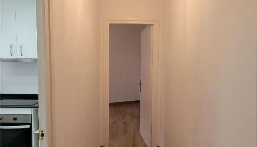 Entrée - Apartment with Balcony in La Barceloneta