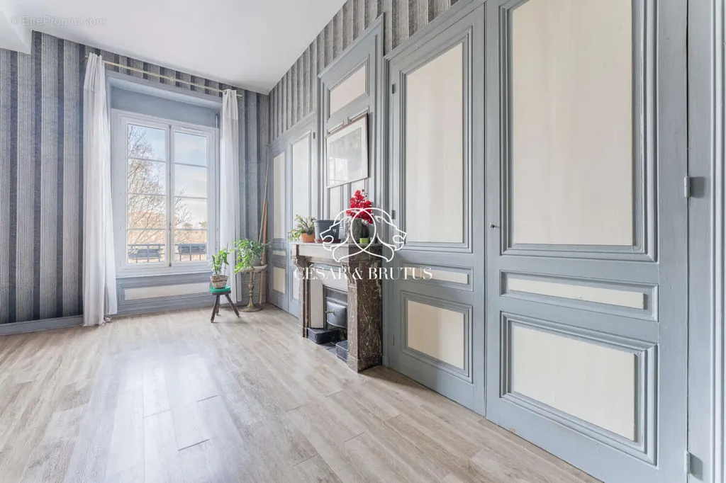 Elutuba - Luxury Apartment with River View in Lyon