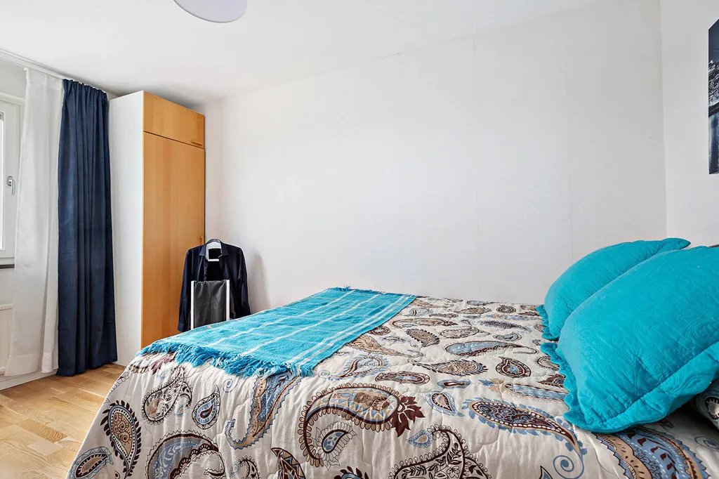 Chambres - Apartment with Balcony in Kallhäll