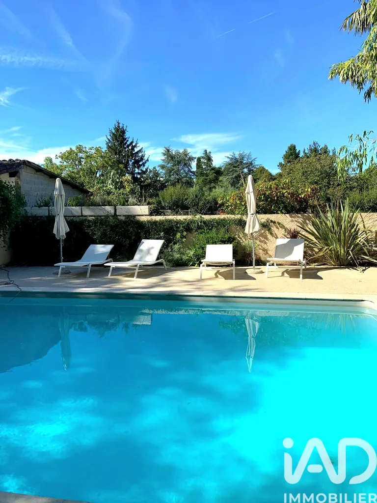 Bassein - Charming 10-Bedroom House with Pool in Albi