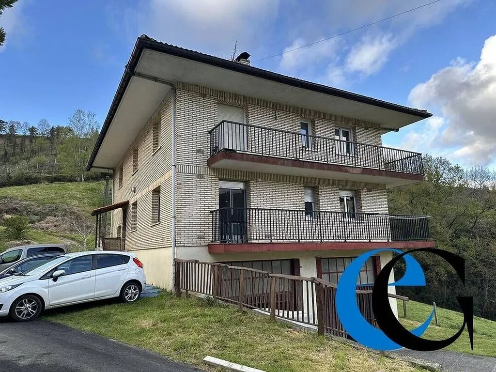 Extérieur - Apartment with Balcony in Aia
