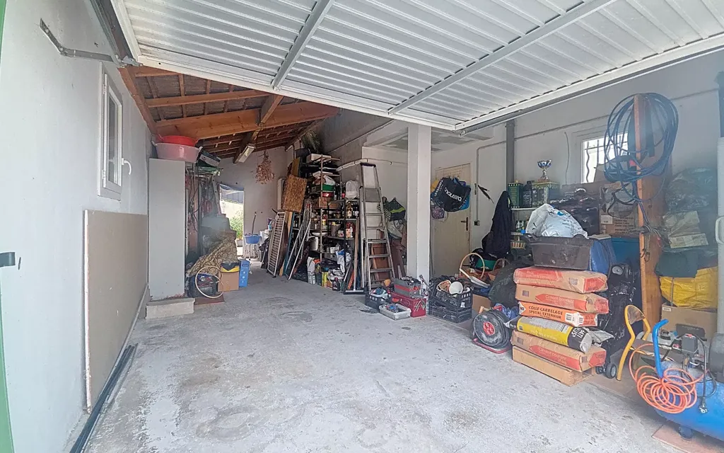 garage