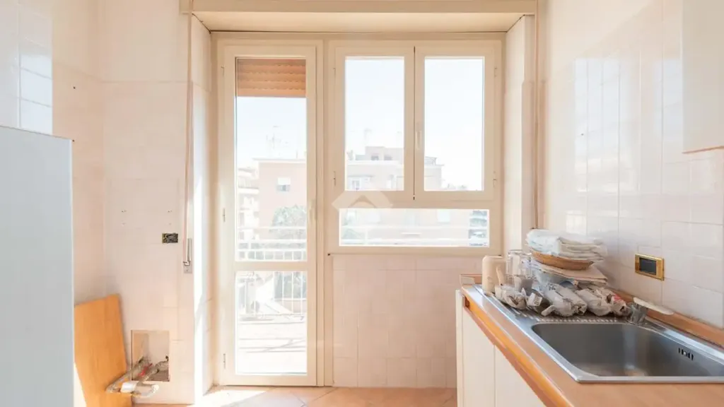 Cucina - Apartment with Panoramic Balcony in Rome
