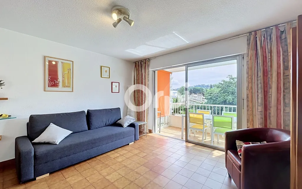 Séjour - Appartement T2 avec Terrasse à Sainte-Maxime