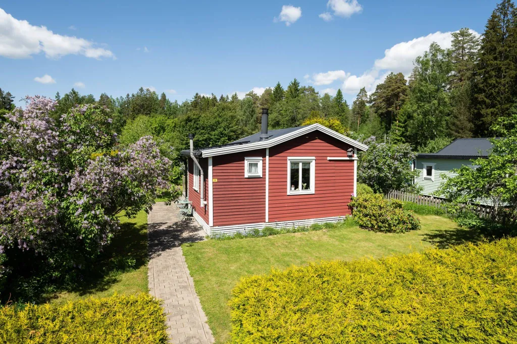 2-toaline maja asukohas Södertälje kommun
