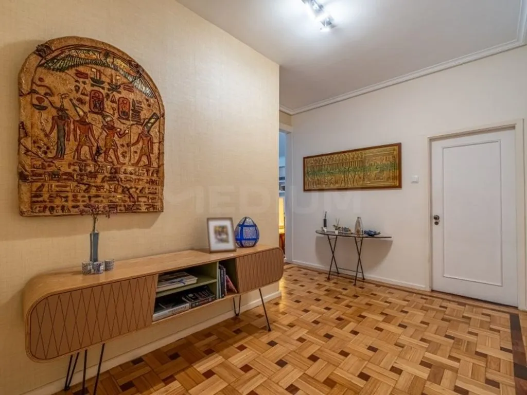 Hallway - Luxury Flat with South/North Orientation in Porto