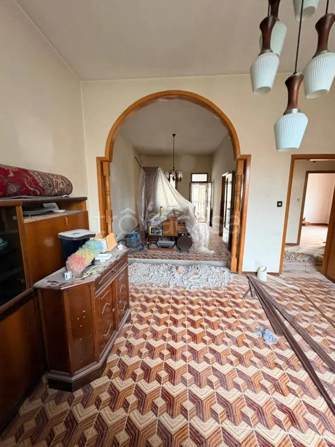 Living Room - Completely Refined Bifamiliar in Central Ferrara