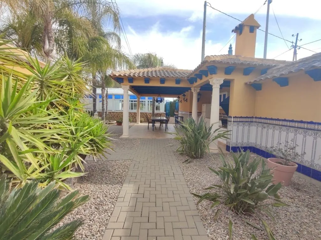 Jardin - Luxury Villa with Private Pool in Orihuela