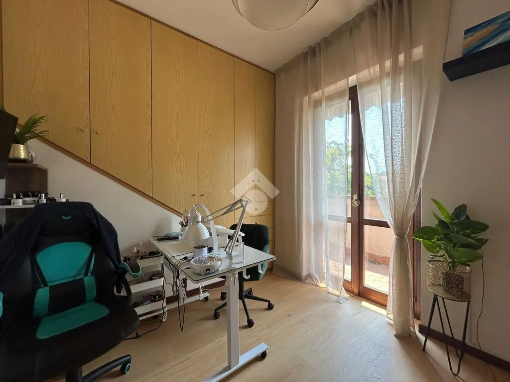 Kabinet - Semi-detached Villa with Solar Panels in Brescia