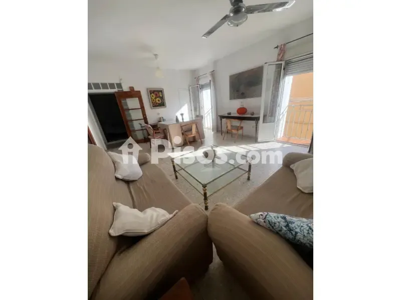 Séjour - Bright Apartment with Balcony in Old Town