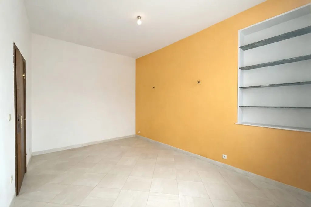 Habitaciones - House with Garden and Balcony in Mazy