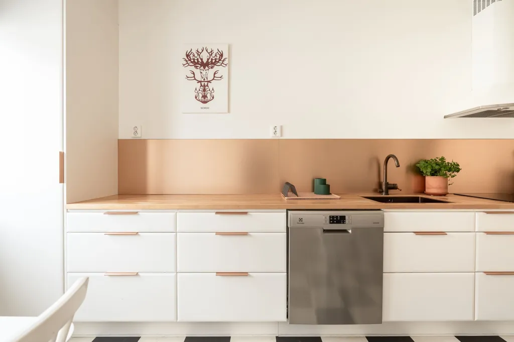 Cucina - Bright Three-Room Apartment with Balcony in Frösön